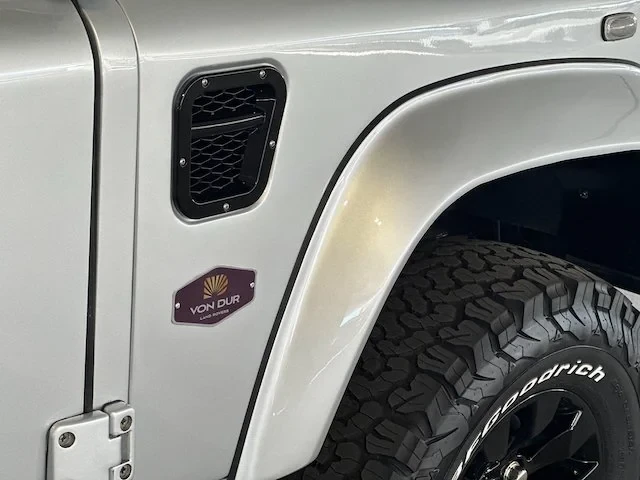 2000 Von Dur Land Rover Defender 110