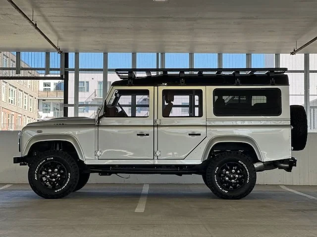2000 Von Dur Land Rover Defender 110