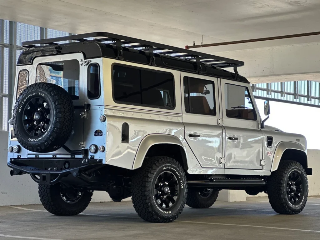 2000 Von Dur Land Rover Defender 110