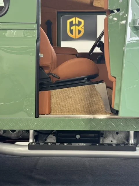 2002 GB Land Rover Defender 90