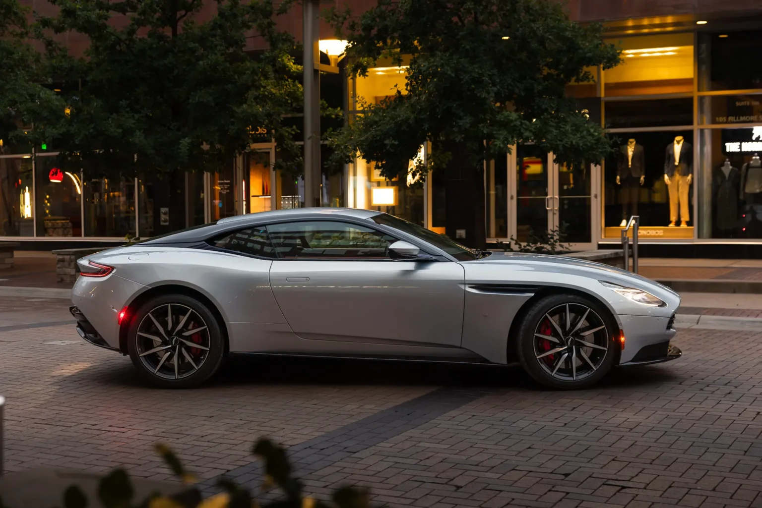2017 Aston Martin DB11 — photo 38 of 40 — Turismo Auto Group