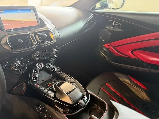 2019 Aston Martin Vantage