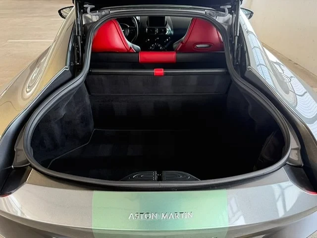 2019 Aston Martin Vantage