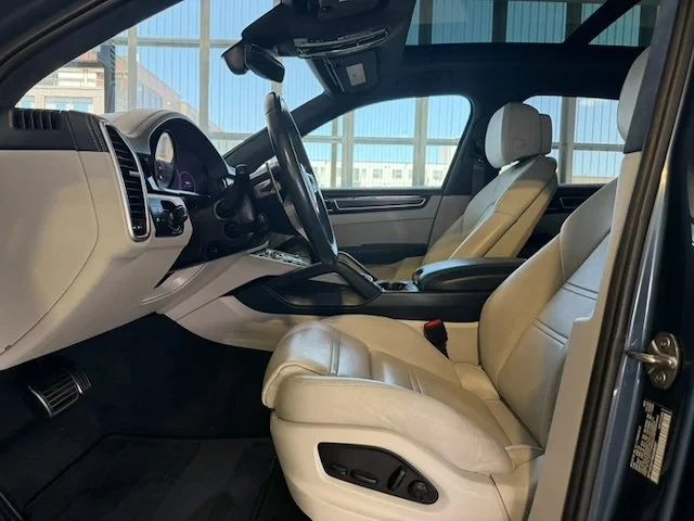 2022 Porsche Cayenne GTS
