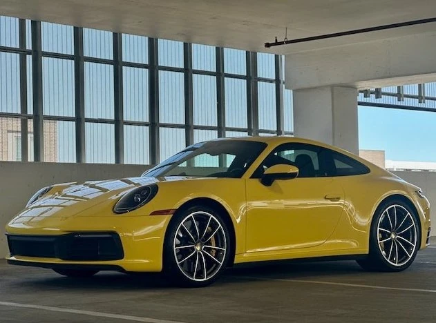Porsche 911 Carrera S (992)